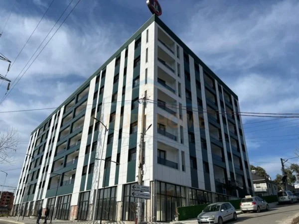 Tirane, shitet apartament Kati 3, 97 m² 148.000 €