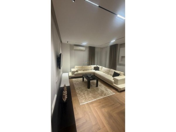 Tirane, jepet me qera apartament Kati 5, 81 m² 1.100 € 