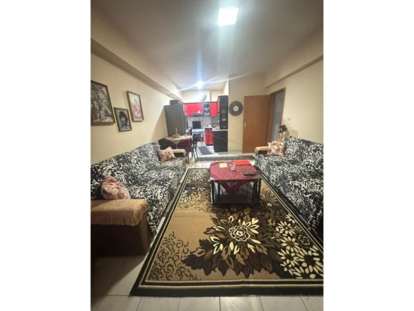 Tirane, shitet apartament Kati 1, 106 m² 255.000 €