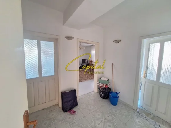 Tirane, shitet apartament 2+1 Kati 4, 63 m² 115.000 € (ALI DEMI)