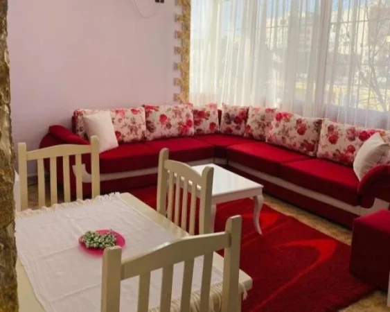 Tirane, jepet me qera apartament 2+1 Kati 5, 80 m² 600 € (21 Dhjetori)