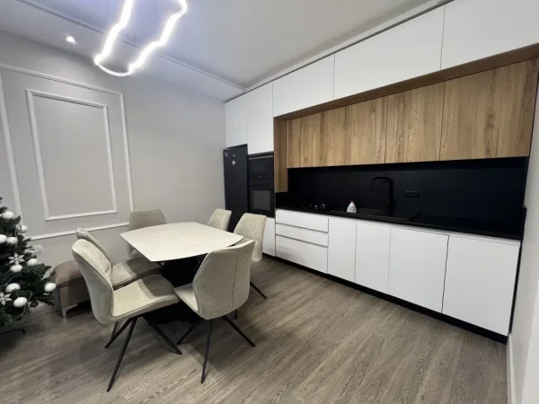 QQera, Apartament 2+1+2,Post Parkimi Rose Garden,TEG 1.000 €