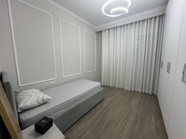 QQera, Apartament 2+1+2, Rose Garden,TEG 1.000 €