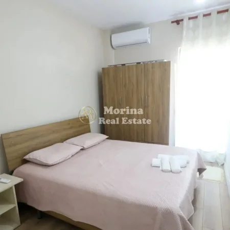 Tirane, jepet me qera apartament 3+1 Kati 4, 120 m² 450 € (Fresku)