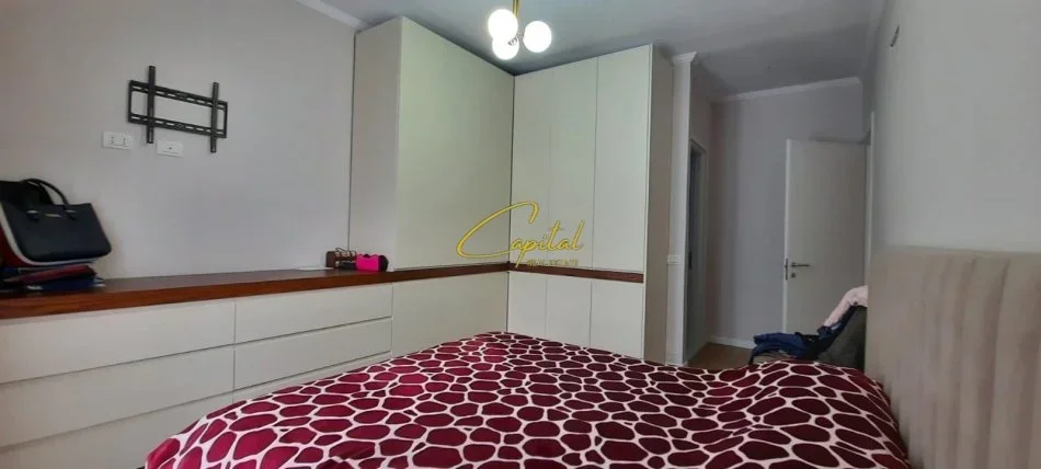 Tirane, shitet apartament 2+1 Kati 6, 107 m² 215.000 € (ASTIR)