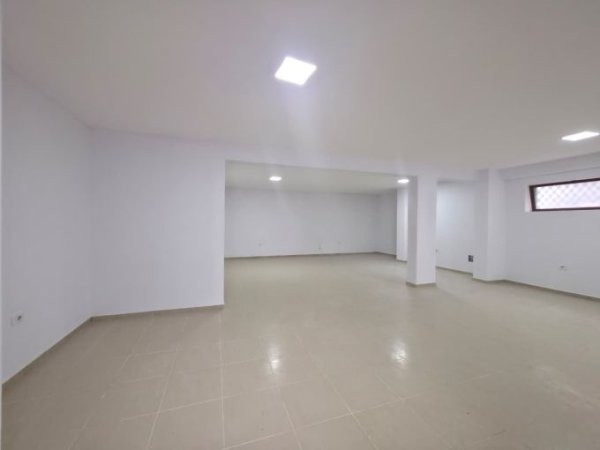 Tirane, shitet ambjent biznesi Kati 0, 90 m² 180.000 € (selite)