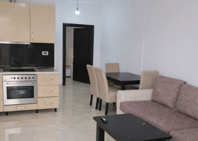 Tirane, jepet me qera apartament 1+1 Kati 1, 70 m² 330 € (rruga don bosko)
