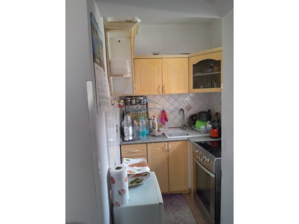 Tirane, shitet apartament 3+1 Kati 3, 90 m² 180.000 € 