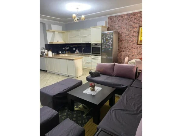 Tirane, shitet apartament 2+1 Kati 7, 100 m² 165.000 € (FRESK , Prane Restorant Freskut)