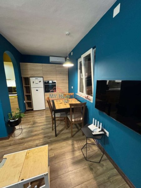 Tirane, jepet me qera apartament 1+1+Ballkon Kati 4, 74 m² 600 € (Myslym Shyri)
