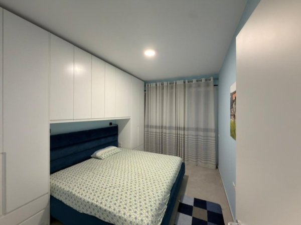 Durres, shitet Vile 2 Katshe Kati 2, 233 m² 1.200.000 € (Vila Mar , Gjiri Lalezit)