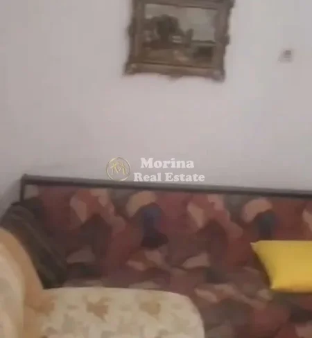 Tirane, jepet me qera shtepi 1+1 Kati 1, 55 m² 250 € (Rruga Siri Kodra)