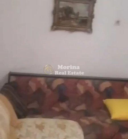 Tirane, jepet me qera shtepi 1+1 Kati 1, 55 m² 250 € (Rruga Siri Kodra)