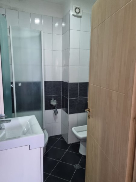 Jepet me Qira Apartament 2+1+2 ne Ali Dem,  600 €URO