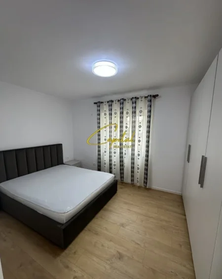 Tirane, jepet me qera apartament 2+1 Kati 4, 80 m² 600 € (DON BOSKO)