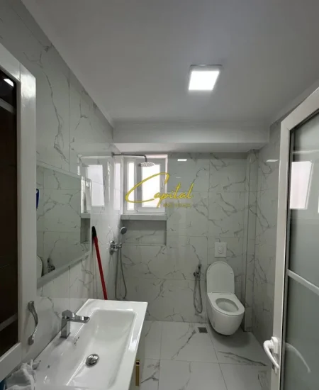 Tirane, jepet me qera apartament 2+1 Kati 4, 80 m² 600 € (DON BOSKO)