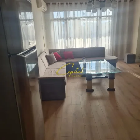 Tirane, jepet me qera apartament 2+1 Kati 7, 130 m² 700 € (RR MUHAMET GJOLLESHA)