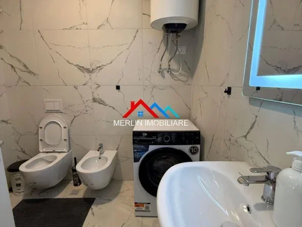 Tirane, jepet me qera apartament 2+1+Ballkon Kati 1, 85 m² 569 € (RRUGA GRYKA KACANIKUT,UNIVERS CITY)