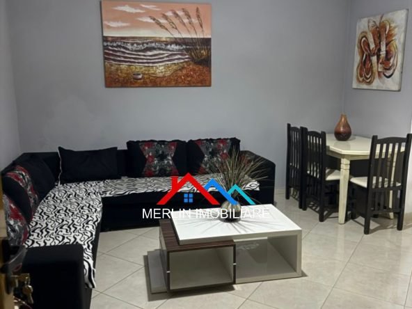 Tirane, jepet me qera apartament 1+1 Kati 1, 65 m² 450 € (RRUGA LEANDRO ZOTO,OXHAKU PORCELAN)