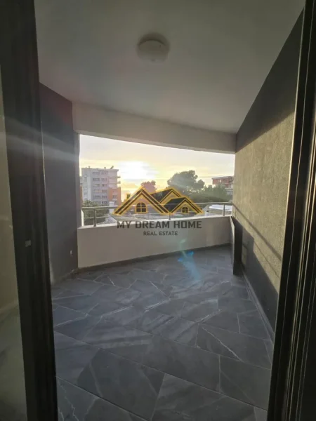 Durres, shitet apartament 2+1 Kati 3, 138 m² 345.000 € (CURRILA)