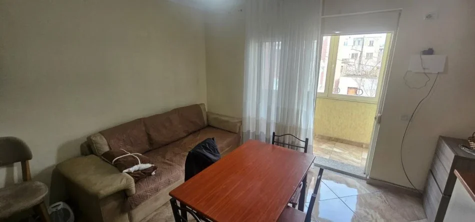 Durres, jepet me qera apartament 2+1+Ballkon Kati 2, 50.000 € 