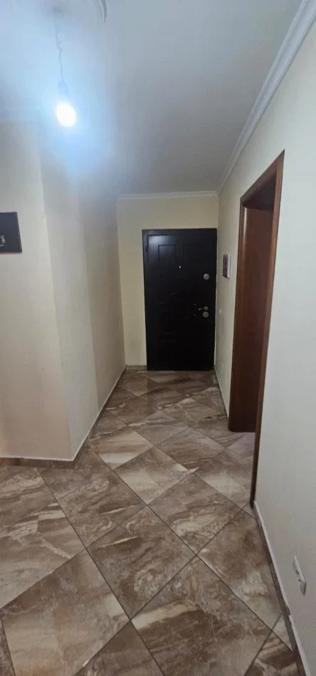 Durres, jepet me qera apartament 2+1+Ballkon Kati 2, 50.000 € 