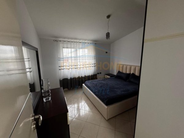 Tirane, jepet me qera apartament 2+1 Kati 5, 125 m² 750 € (LIQENI I THATE)