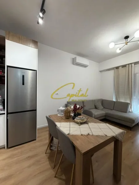 Tirane, shitet apartament 1+1 Kati 7, 53 m² 105.000 € (ALI DEMI)