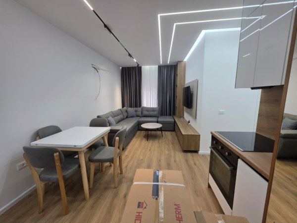 Tirane, jepet me qera apartament 2+1 Kati 6, 85 m² 600 € (Ali Demi.)
