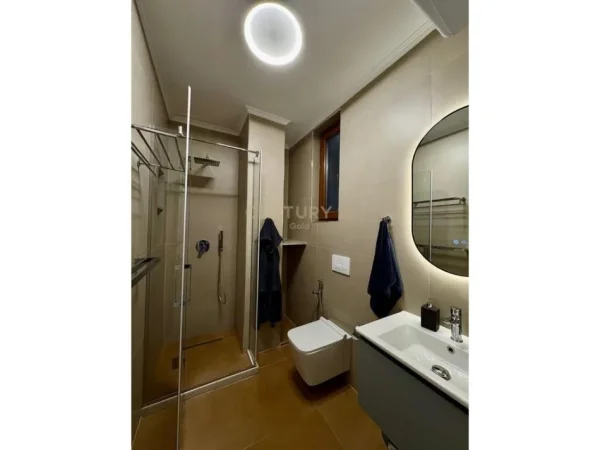 Tirane, shitet garsonier 1+1 Kati 9, 61 m² 210.000 €