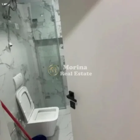 Tirane, jepet me qera apartament 1+1 Kati 3, 65 m² 350 € (Fresku)