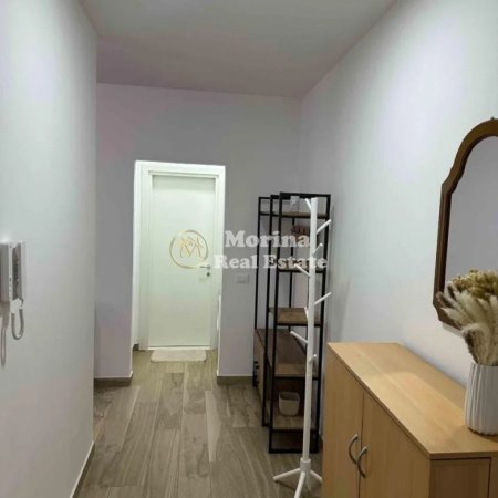 Tirane, jepet me qera apartament 2+1 , 83 m² 500 € (Univers City)