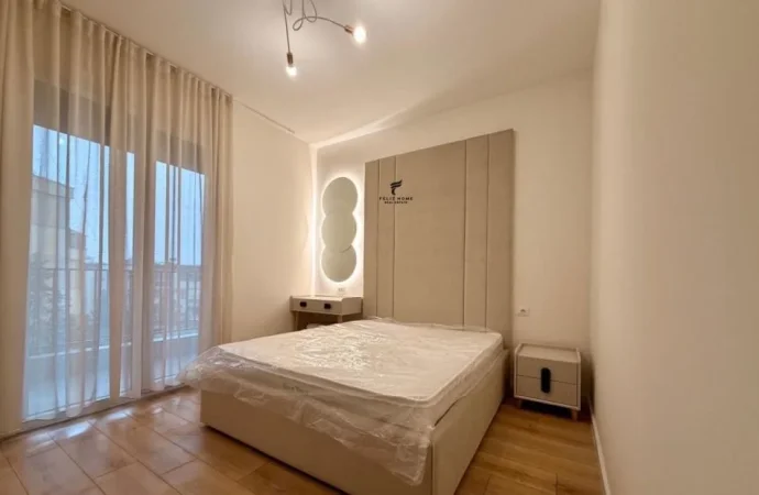 Tirane, jepet me qera apartament 1+1 Kati 5, 60 m² 850 € (KOMUNA E PARISIT)