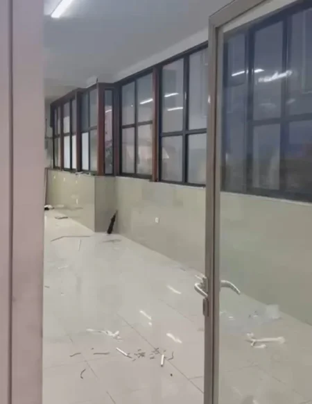 Tirane, jepet me qera 1+1 Kati 1, 80 m² 550 € (ruga Shkëlqim Fusha.)