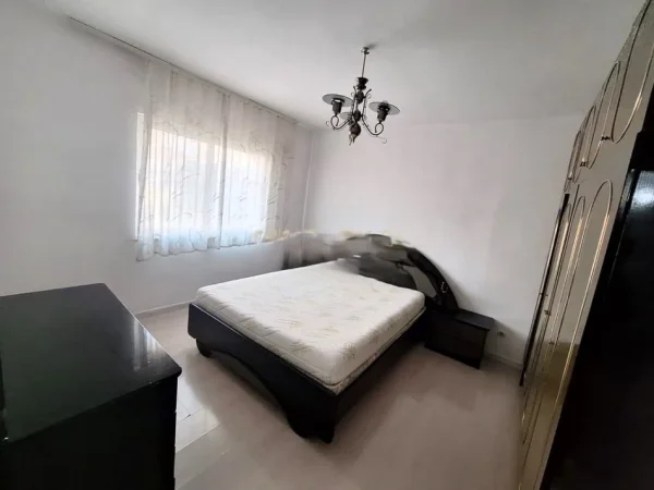 Tirane, shitet apartament 2+1 Kati 4, 63 m² 115.000 € (ali demi)
