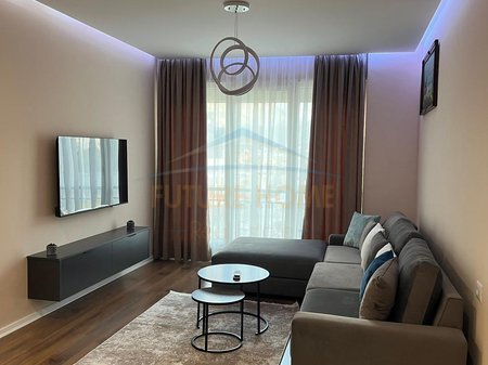 Tirane, jepet me qera apartament 2+1 Kati 5, 80 m² 800 € (Rr dibres)