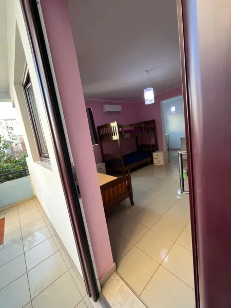 Tirane, jepet me qera apartament 2+1 Kati 3, 90 m² 650 € (Zogu i zi)