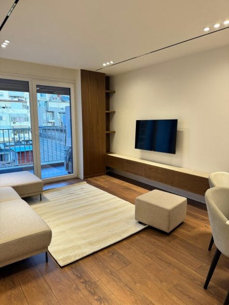 Tirane, jepet me qera apartament 1+1+Ballkon Kati 4, 49 m² 700 € (8RPQ+53Q, Tiranë)