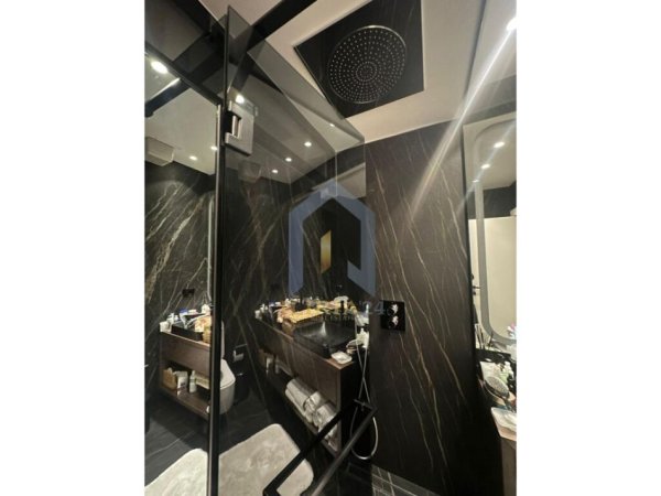 Tirane, shitet apartament 2+1+Ballkon Kati 4, 115 m² (Apartament 2+1+ post parkim me qira ne "Myslym Shyr")