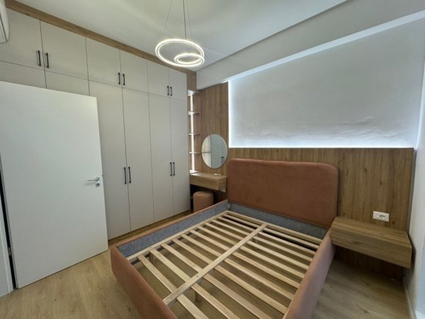 Tirane, jap me qera apartament 1+1 Kati 6, 1 m² 600 € 