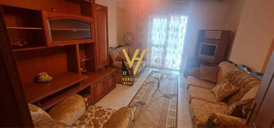 Tirane, jepet me qera apartament 3+1 Kati 2, 100 m² 500 € (RRUGA DRITAN HOXHA)