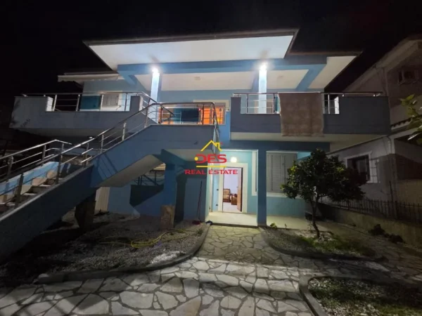 Vlore, jepet me qera shtepi 2+1+Ballkon Kati 0, 90 m² 400 € (Rruga Damian Humariti)