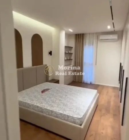 Tirane, jepet me qera apartament 1+1 Kati 4, 49 m² 700 € (Xhamlliku)