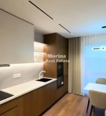 Tirane, jepet me qera apartament 1+1 Kati 4, 56 m² 850 € (Xhamlliku)