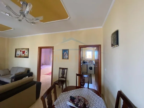 Durres, jepet me qera apartament 2+1+Ballkon Kati 9, 115 m² 550 € (Muzeumi, Durres)