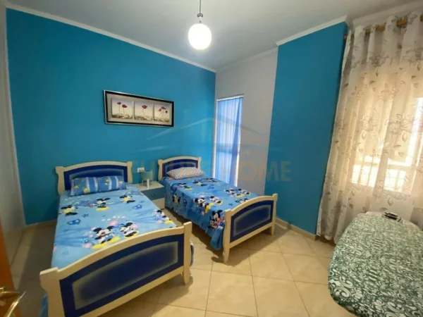 Durres, jepet me qera apartament 2+1+Ballkon Kati 9, 115 m² 550 € (Muzeumi, Durres)