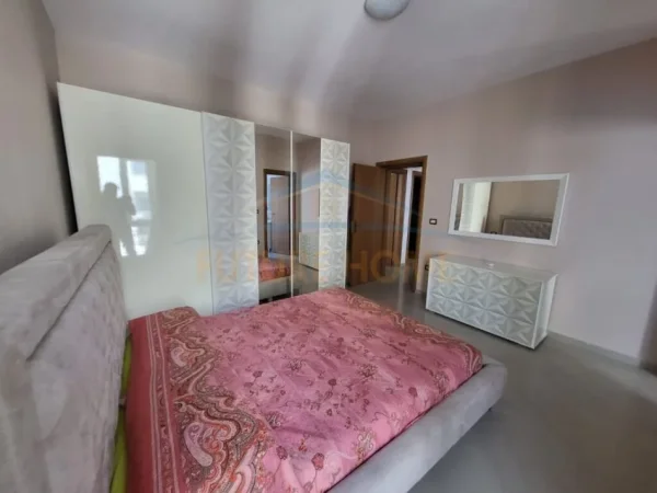 Durres, jepet me qera apartament 2+1 Kati 9, 107 m² 600 € (Prane Ujesjellesit , Durres.)