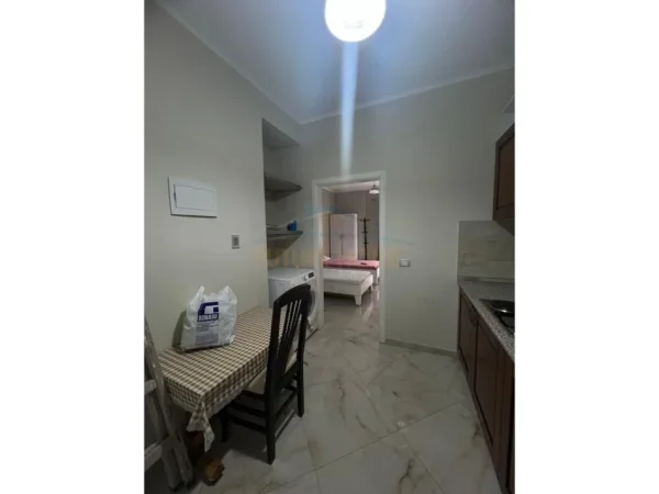 Durres, jepet me qera garsonier 1+1 Kati 2, 44 m² 220 € (Galaktiku, Durres)