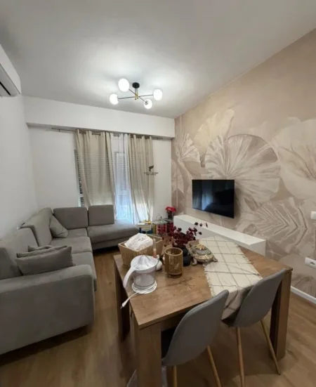 Tirane, shitet apartament 1+1 , 53 m² 105.000 € (ALI DEMI)