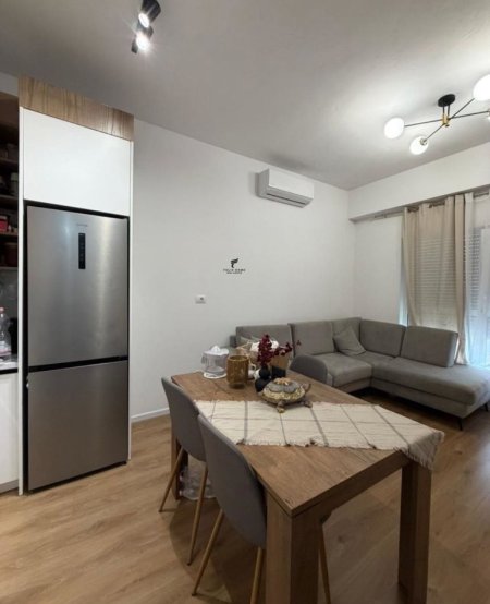Tirane, shitet apartament 1+1 , 53 m² 105.000 € (ALI DEMI)